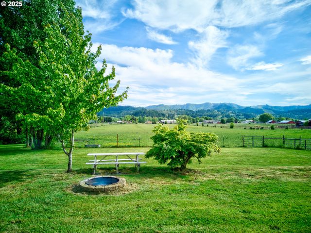 1175 NORTHSIDE Rd, Sutherlin, OR 97479