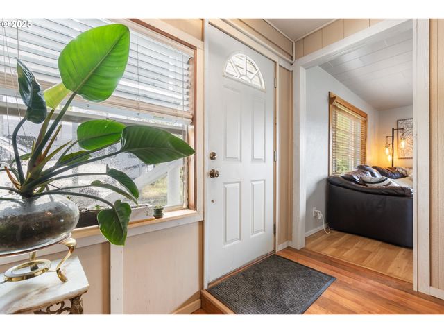 1175 NORTHSIDE Rd, Sutherlin, OR 97479