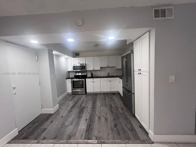 6861 SW 147th Avenue 3B, Miami, FL 33193