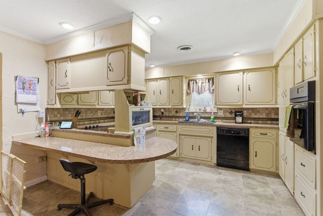 1211 Longneck Road, Princeton, TX 75407