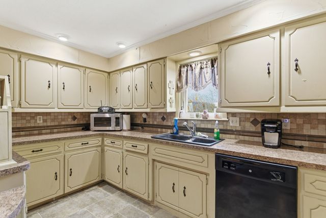 1211 Longneck Road, Princeton, TX 75407