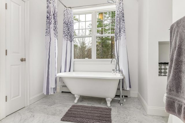 17 Joslin Road, East Kingston, NH 03833