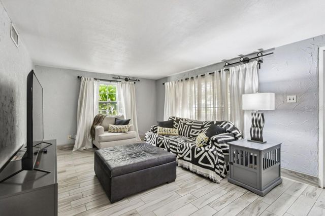 3613 W MINNEHAHA STREET, Tampa, FL 33614