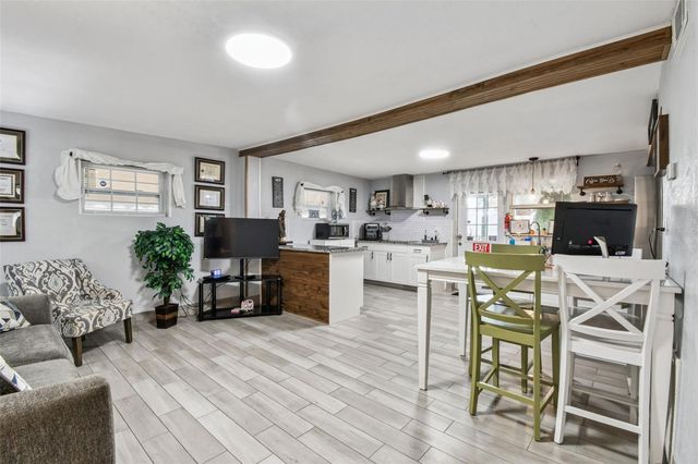 3613 W MINNEHAHA STREET, Tampa, FL 33614