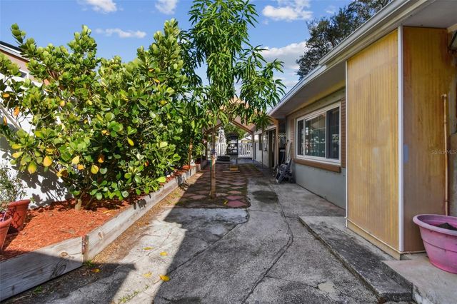 3613 W MINNEHAHA STREET, Tampa, FL 33614