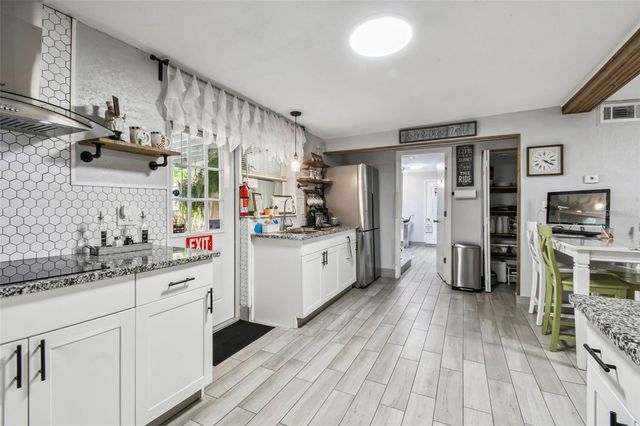 3613 W MINNEHAHA STREET, Tampa, FL 33614