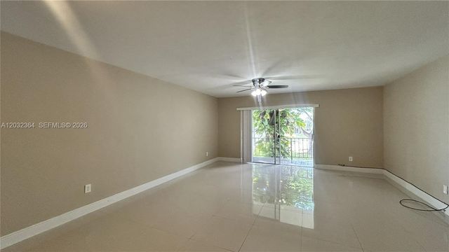 10377 N Kendall Dr K8, Miami, FL 33176