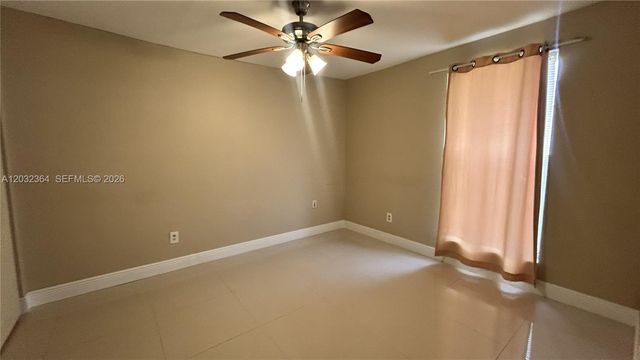 10377 N Kendall Dr K8, Miami, FL 33176
