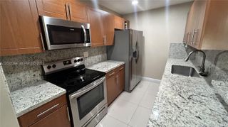 10377 N Kendall Dr K8, Miami, FL 33176
