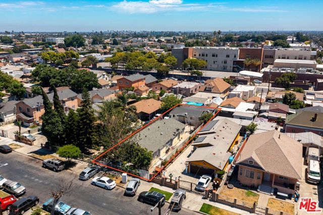 1318 E 59th Place, Los Angeles, CA 90001