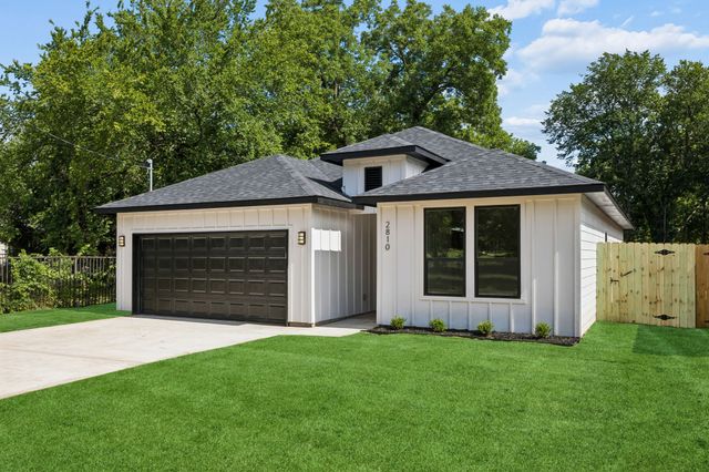 2810 Gillespie Street, Greenville, TX 75401