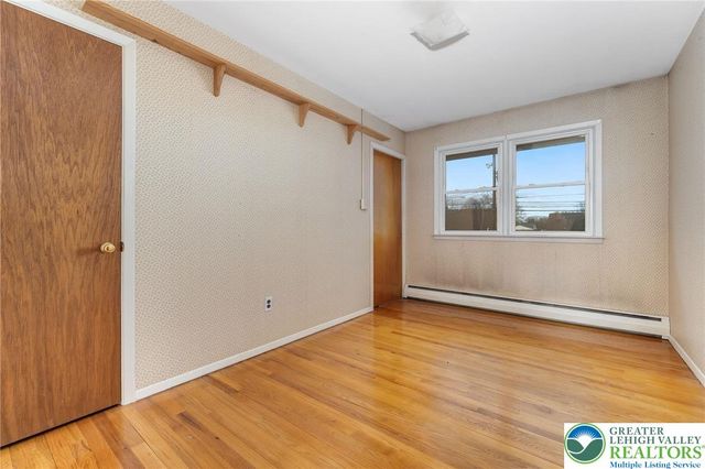 1327 West Wyoming Street, Allentown City, PA 18103