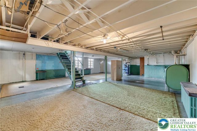 1327 West Wyoming Street, Allentown City, PA 18103