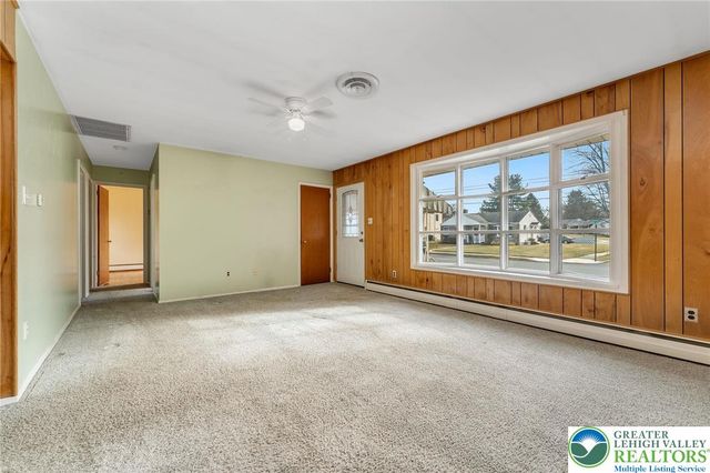 1327 West Wyoming Street, Allentown City, PA 18103