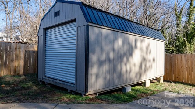 606 Prospect Street NW, Lenoir, NC 28645