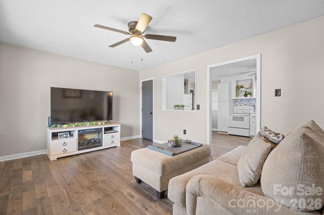 606 Prospect Street NW, Lenoir, NC 28645