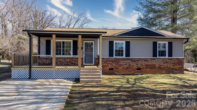 606 Prospect Street NW, Lenoir, NC 28645