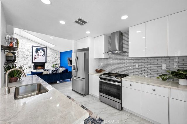 767 E El Escudero, Palm Springs, CA 92262