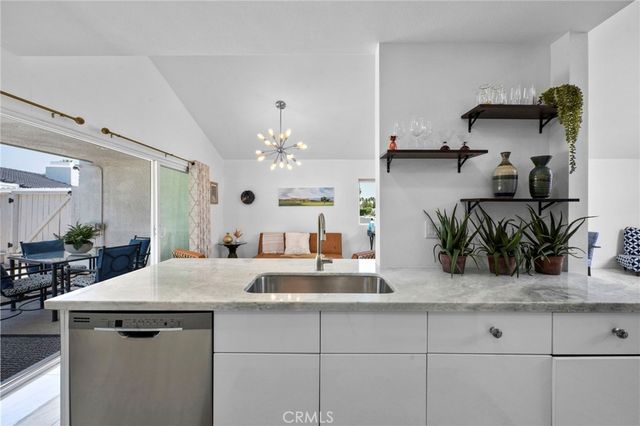 767 E El Escudero, Palm Springs, CA 92262