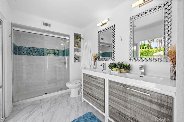 767 E El Escudero, Palm Springs, CA 92262