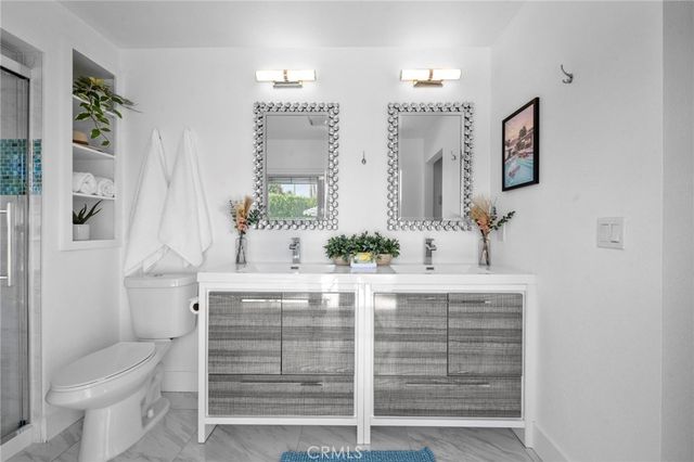767 E El Escudero, Palm Springs, CA 92262
