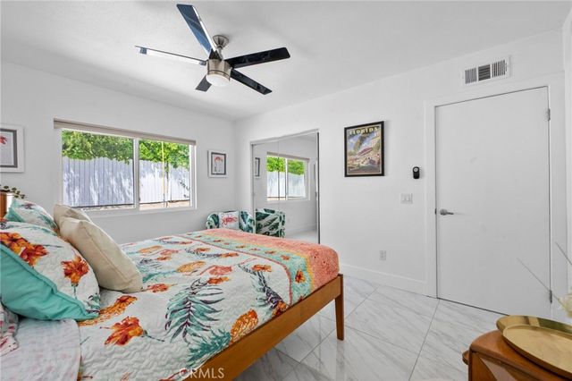 767 E El Escudero, Palm Springs, CA 92262