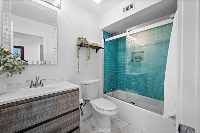 767 E El Escudero, Palm Springs, CA 92262