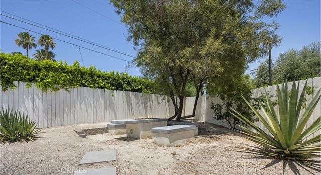 767 E El Escudero, Palm Springs, CA 92262