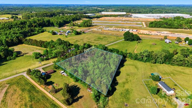 0000 Old State Road, Newton, NC 28658
