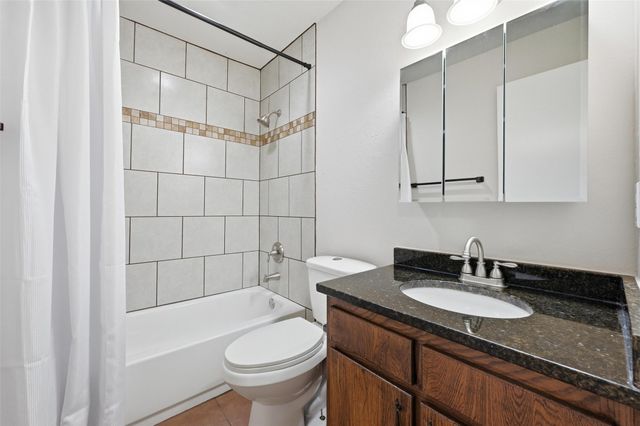 5910 Willow View Drive, Arlington, TX 76017