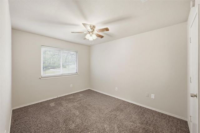 5910 Willow View Drive, Arlington, TX 76017