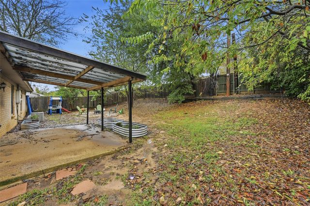 5910 Willow View Drive, Arlington, TX 76017