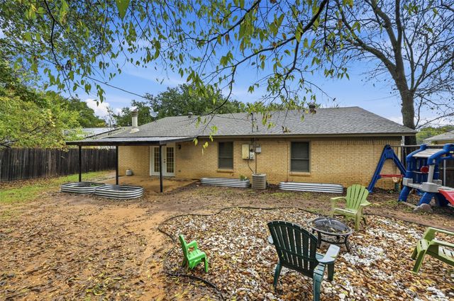 5910 Willow View Drive, Arlington, TX 76017