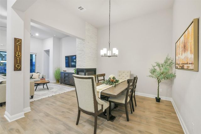 21819 Albertine Drive, Tomball, TX 77377