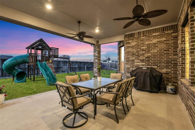 21819 Albertine Drive, Tomball, TX 77377