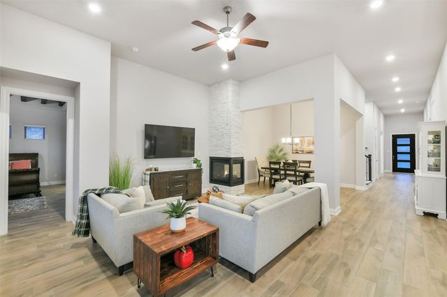 21819 Albertine Drive, Tomball, TX 77377