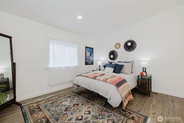 21579 Howard Avenue NE, Kingston, WA 98346