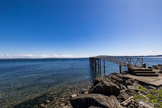 21579 Howard Avenue NE, Kingston, WA 98346