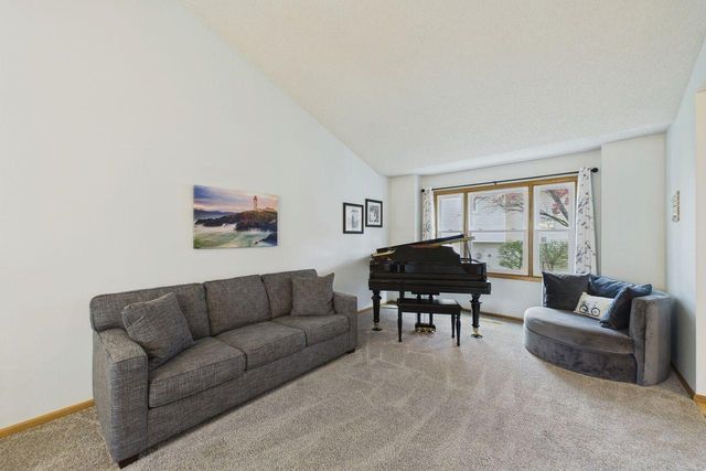 10358 Lee Drive, Eden Prairie, MN 55347