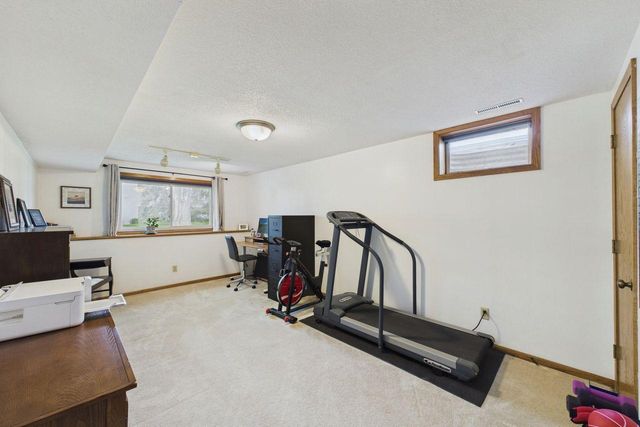 10358 Lee Drive, Eden Prairie, MN 55347