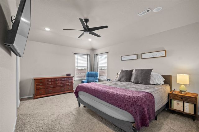 635 Woodcreek Loop, Lowell, AR 72745