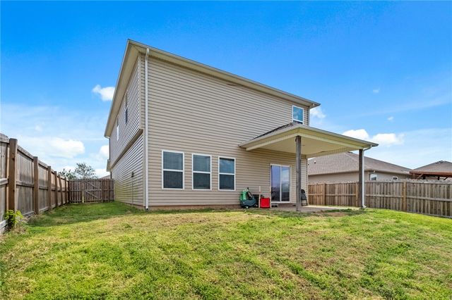 635 Woodcreek Loop, Lowell, AR 72745