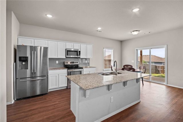 635 Woodcreek Loop, Lowell, AR 72745