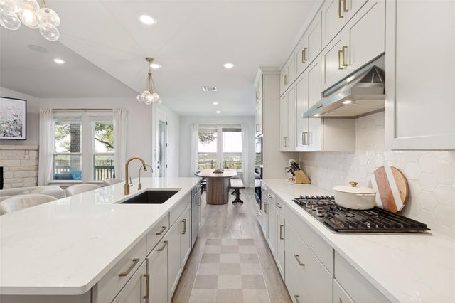 17229 Rossignol CV, Austin, TX 78738