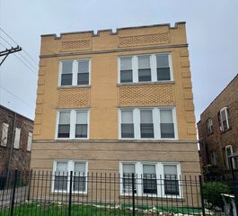 5215 W Potomac Avenue B, Chicago, IL 60651
