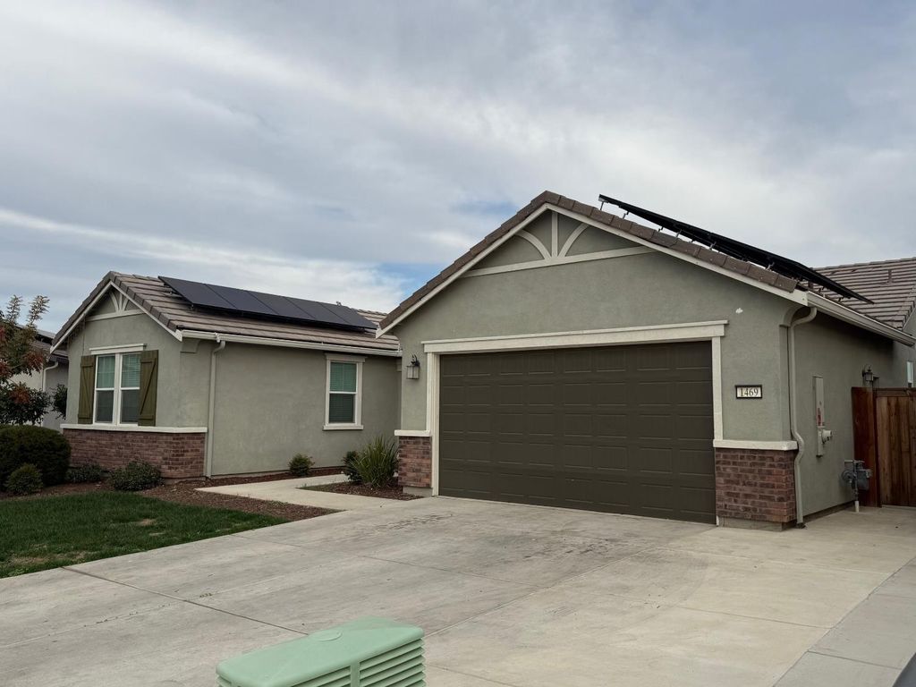 1469 Rinconada Drive, Madera, CA 93637