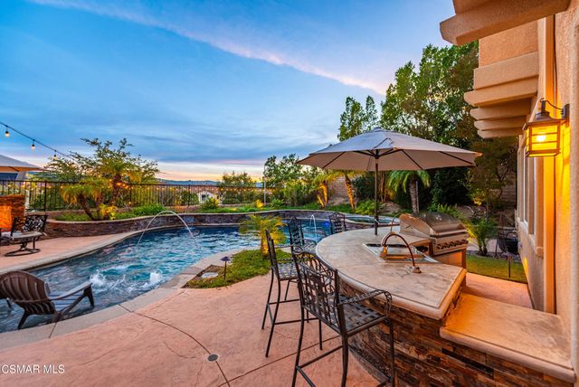 5068 Shady Trail Street, Simi Valley, CA 93063