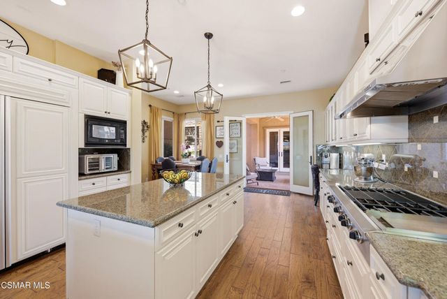 5068 Shady Trail Street, Simi Valley, CA 93063