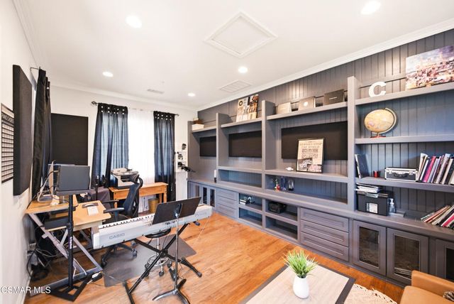 5068 Shady Trail Street, Simi Valley, CA 93063