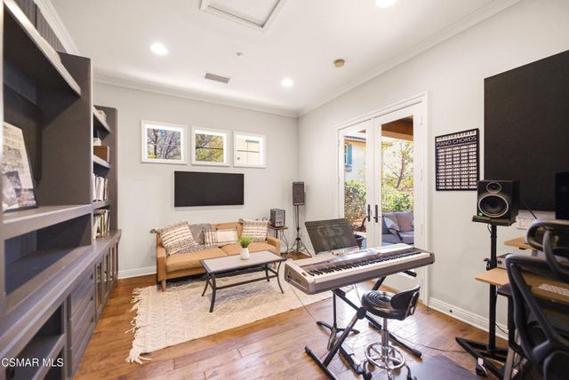 5068 Shady Trail Street, Simi Valley, CA 93063